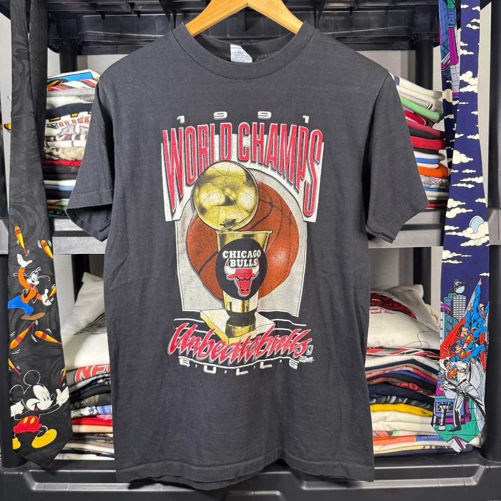90s Black Chicago Bulls 1991 World Champs Salem Sportswear T-Shirt Size M